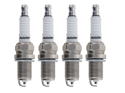 SET OF 4 AUTOLITE SPARK PLUGS TO SUIT MERCEDES BENZ VITO 113 M111.950 2.0L I4