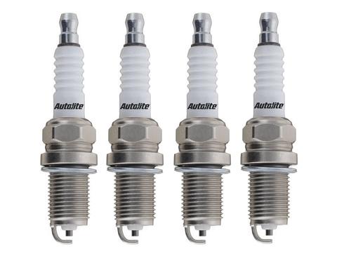 SET OF 4 AUTOLITE SPARK PLUGS TO SUIT MERCEDES BENZ E230 W210 M111.970 2.3L I4