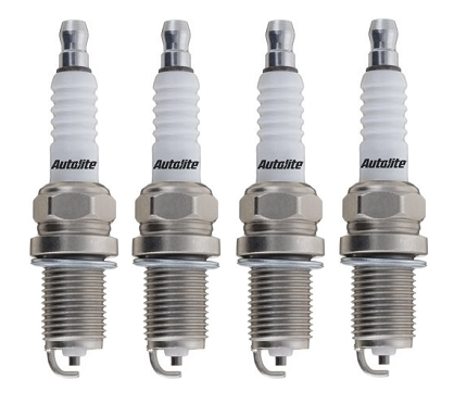 SET OF 4 AUTOLITE SPARK PLUGS TO SUIT MERCEDES BENZ C220 W202 M111.961 2.2L I4